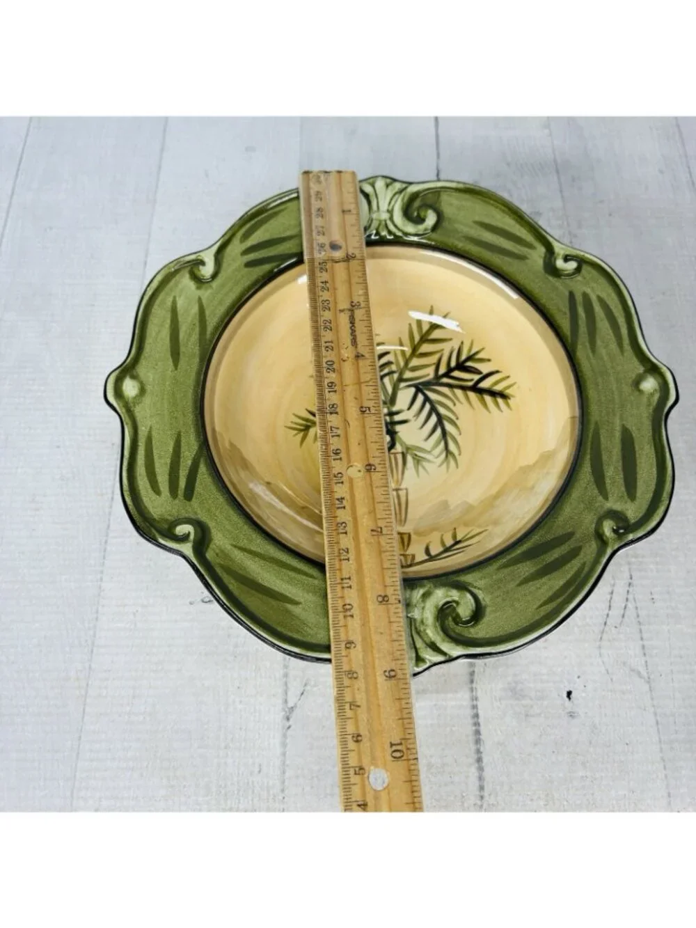 Sauvignon WEST INDIES  Green Rim Palm Tree Scalloped Large Rim Soup Bowls Set 4